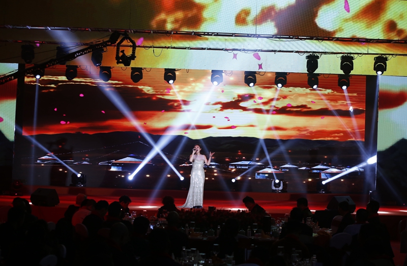 讓演藝公司持續(xù)發(fā)展的核心競(jìng)爭(zhēng)力