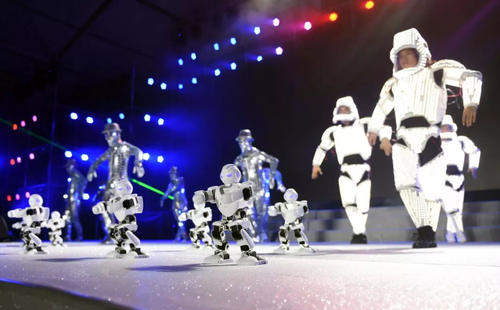 演藝公司在商演中存在何等地位？